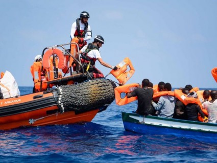 Portugal to receive 30 migrants from humanitarian ships