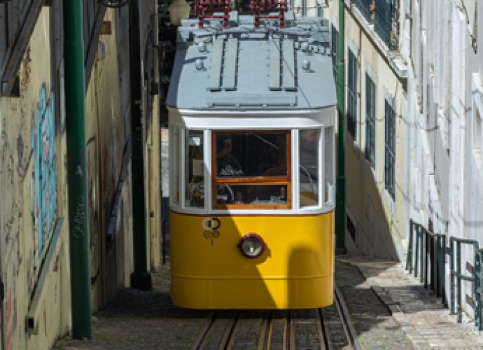 Ascensor do Lavra Portugal Home - Portugal propety experts