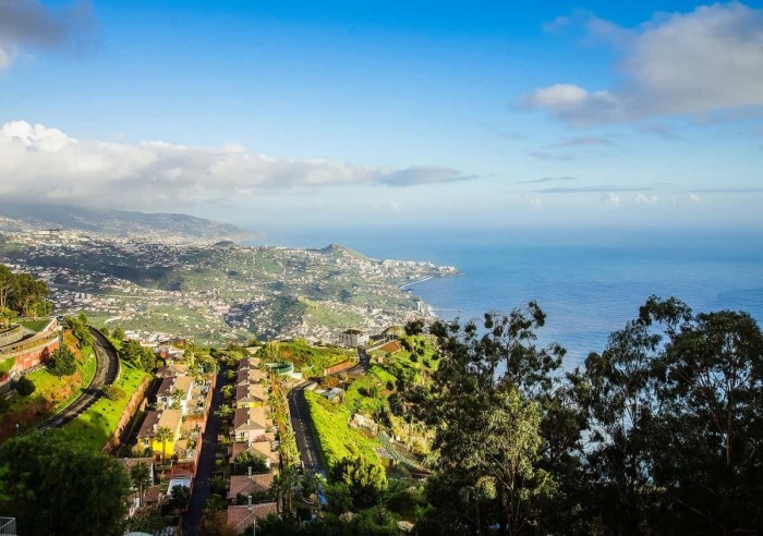 Hang out at Europe’s tallest sea cliff! Portugal Home - Portugal propety experts