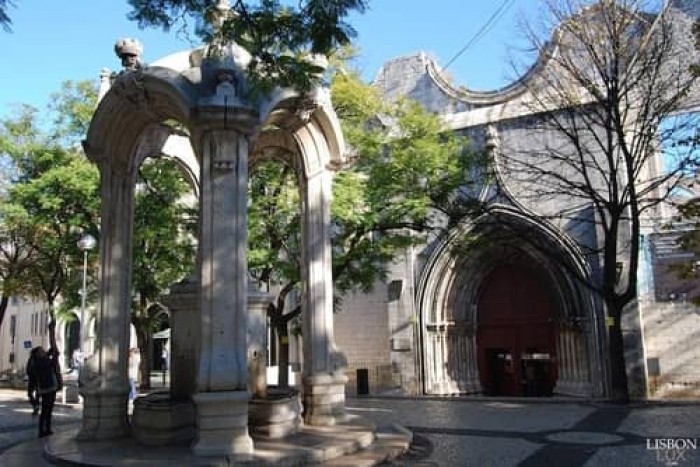 Largo do Carmo Portugal Home - Portugal propety experts