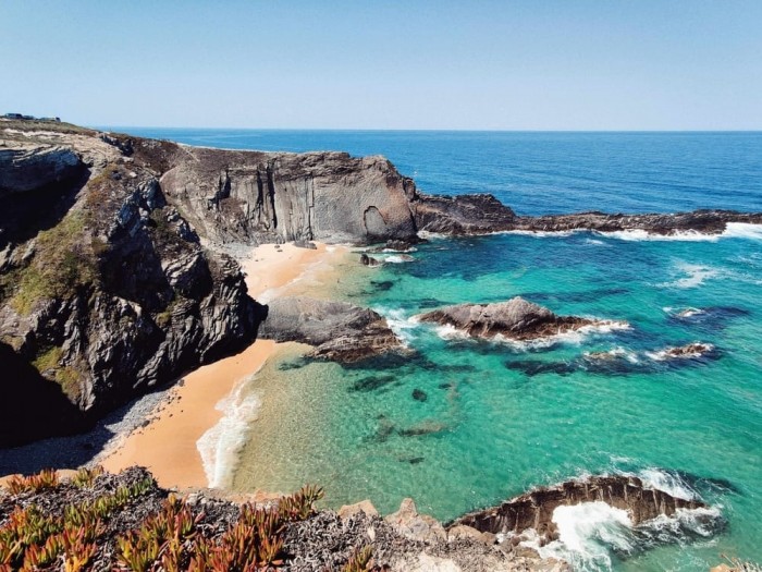 Explore the coastline Portugal Home - Portugal propety experts