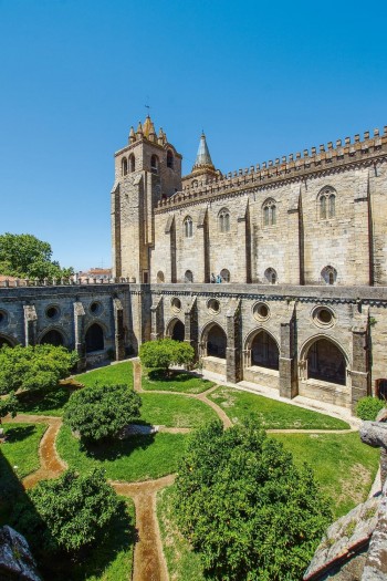 Cathedral of Évora Portugal Home - Portugal propety experts