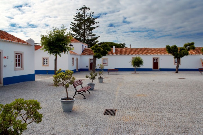 Santa Suzana Village Portugal Home - Portugal propety experts