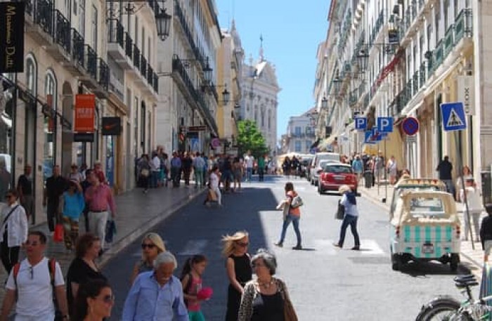 Rua Garrett Portugal Home - Portugal propety experts
