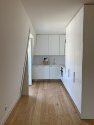 Elegant 1-Bedroom Apartment for Sale near Praça do Comércio | Prime Location in Historic Lisbon, Property for sale in PW1195