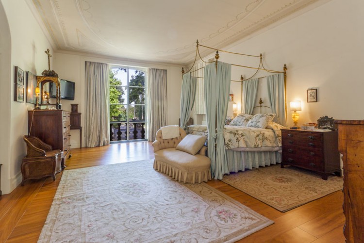 7 Bed Villa For Sale In Lisbon Portugal