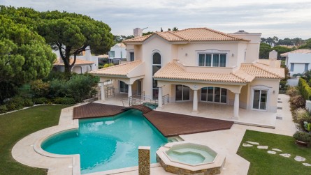 Vilamoura, Property for sale in Vilamoura, Albufeira, PW1400