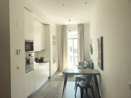 Elegant Studio Apartment for Sale in Restauradores | Classic Charm in Central Lisbon, Property for sale in PW1420