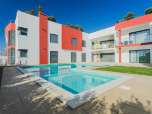 Apartamento T2 a 3 minutos da praia do Baleal, Property for sale in BL784