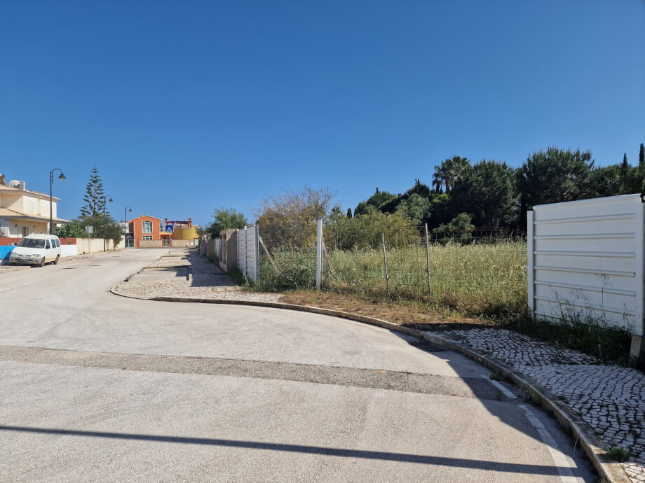 Porta de Mos plots, Property for sale in PW3471