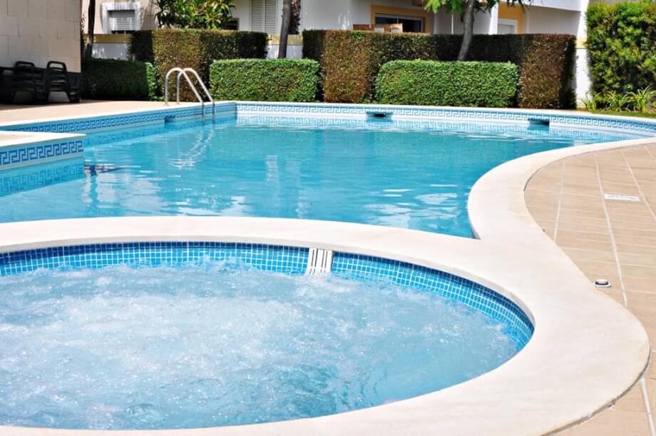 Porto de Mós Apartment, Property for sale in PW3522