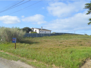 Land ready to start construction just 1.9Km from the sea, Property for sale in Peniche, Peniche, BL842
