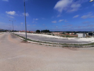 Lotes em Caldas da Rainha, Property for sale in BL914