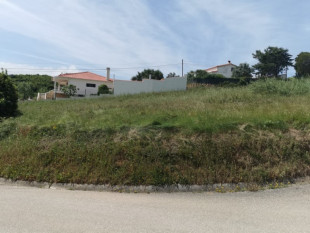 Terreno na Serra do Bouro com possibilidade de construção de 2 moradias, Property for sale in BL945