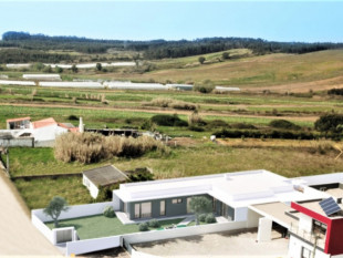 Land in Óbidos with project and license approved to be raised, Property for sale in BL959