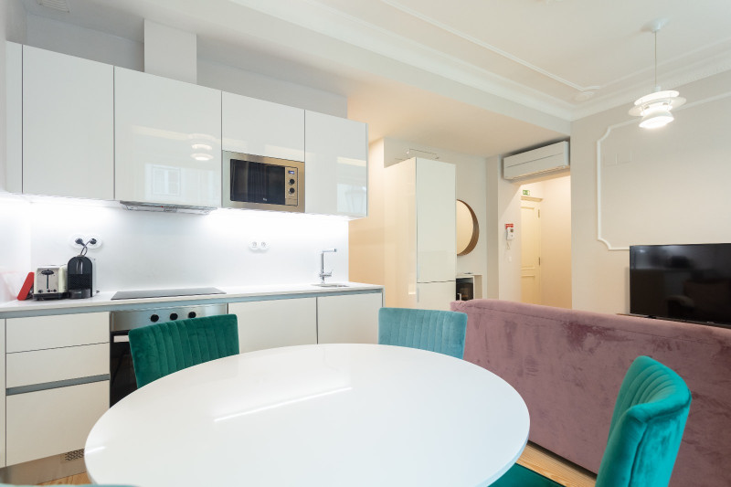 2 Bed Apartment in Rua Augusta, Property for sale in PW3730