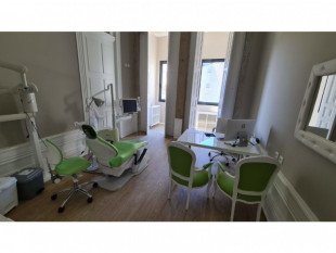 Refurbished building in Porto, Property for sale in BL733