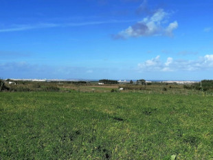 Terreno aprovado para construir 2 moradias vista mar no horizonte!, Property for sale in BL997