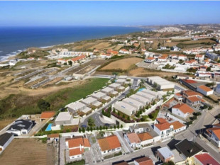 Land with project for 17 villas, Property for sale in Lourinhã, Lisbon, BL699
