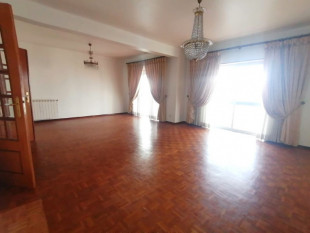 Investment opportunity - 2 Apartments in the center of Caldas da Rainha!, Property for sale in BL990
