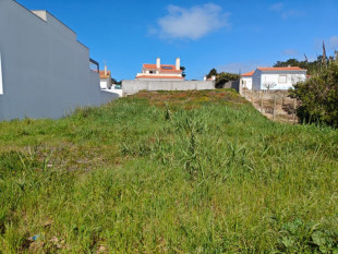 Land for construction in Foz do Arelho, Property for sale in BL1079