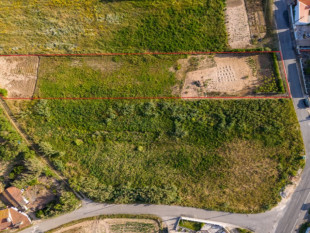 Land for construction between Foz do Arelho and São Martinho do Porto, Property for sale in BL1083
