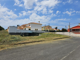 Land for construction of a villa 10 minutes from Baleal beach, Property for sale in BL1124
