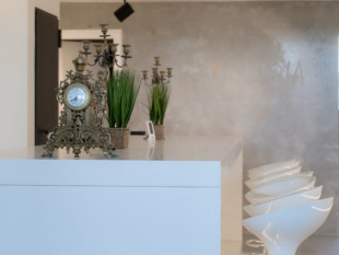 Versatile and Sophisticated Space for Investment or housing in Peniche, Property for sale in BL1131
