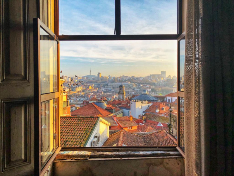 Building Historical Center Porto, Property for sale in PW3858