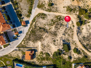 Plot in Praia D'El Rey just 300 meters from the beach, Property for sale in BL1153