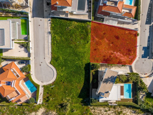 Plot on the Silver Coast - Praia Del Rey Golf & Beach Resort, Property for sale in BL1166