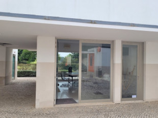 Commercial space at Bom Sucesso Golf Resort, Property for sale in BL1146