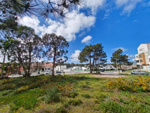 Plot for construction in Foz do Arelho, Property for sale in BL1172