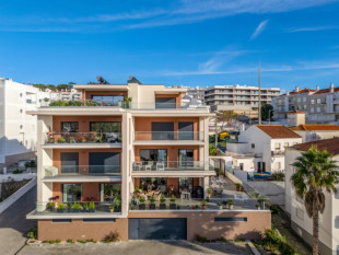 Modern flat with stunning sea views, Property for sale in BL1185