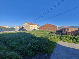 Land in Ferrel with approved project for a 5 bedroom house, Property for sale in BL1189