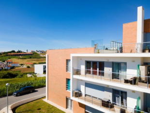 3 bedroom apartment near the beaches - Lourinhã, Property for sale in BL1110