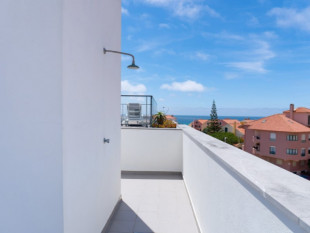 Apartment at the gates of Praia Supertubos - Peniche, Property for sale in BL1111