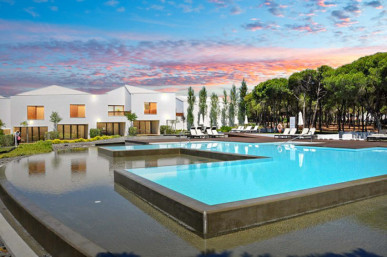 Stunning Town Houses on a luxurious holiday resort, Property for sale in PP770