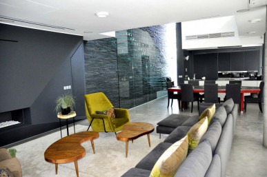 Spectacular townhouse in the heart of Vilamoura, Property for sale in PP3229