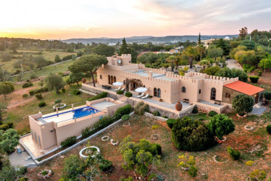 Exceptional Castle With Stunning Sea Views In Goldra, Property for sale in PP3898