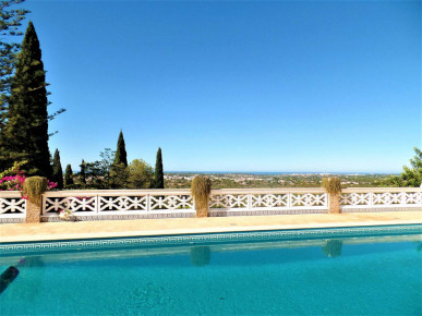 Spectacular Sea Views From This Country Estate With Tennis Court And 3 Independent Annexes, Property for sale in PP3725