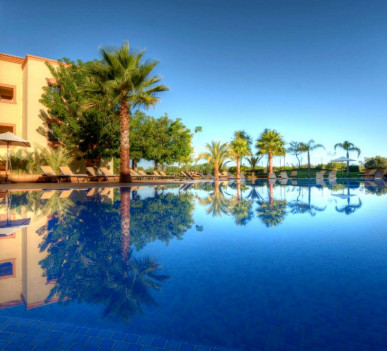Stunning 3 Bed Apartment, Property for sale in PP5773