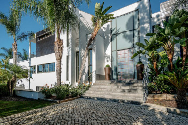 Luxurious Modern Mansion - Quinta do Lago, Property for sale in PP4152