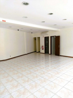 Extraordinary 3 Bedroom Townhouse + Commercial In Ribeira Brava, Property for sale in PP173086