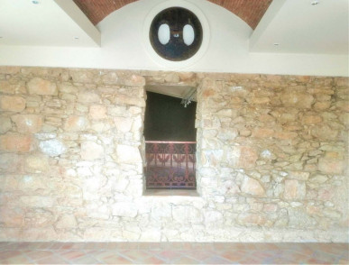 Spacious Commercial Property - Fantastic Location In Almancil, Property for sale in PP173350