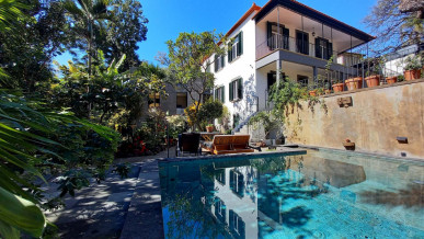 Villa classica V3 + V1 with pool in prime area of Funchal City Center, Madeira Island, Property for sale in PP173489