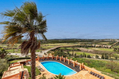 Stunning Duplex Apartment with Rooftop Terrace & Some of the Best Golf Views Around, Property for sale in PP173556