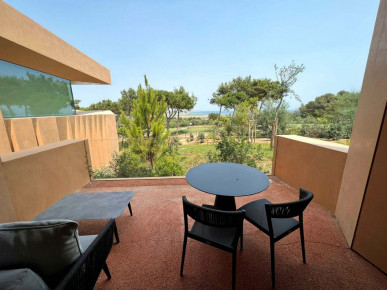 Brand New Luxury Oceanfront 1 Bedroom Golf Apartment , Property for sale in PP173850