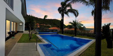 Luxury V3 Villa in Calheta, Property for sale in PP173874