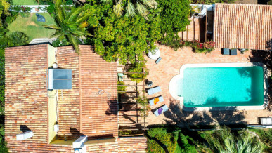 Splendid Seven-Bedroom Villa Near Mexilhoeira Grande, Property for sale in PP173890